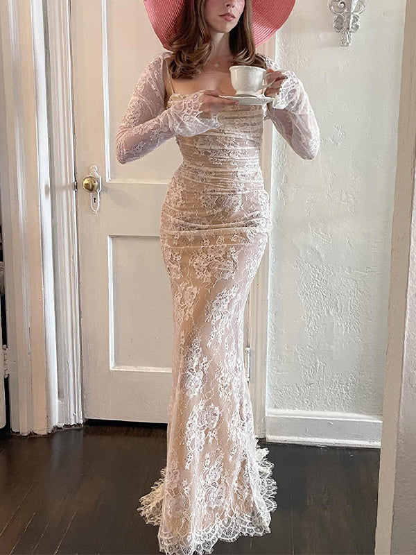 Robe longue slim sirène en dentelle blanche vintage avec smock