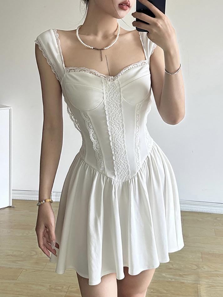 Mini robe corset blanche à bordure en dentelle unie française