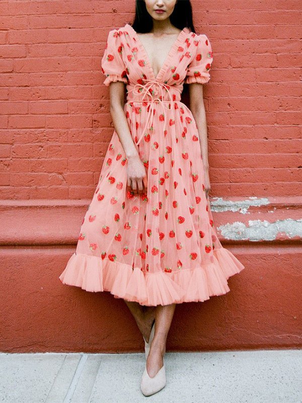 Roze geplooide maxi-jurk met aardbei-mesh en lovertjes