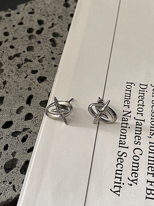 Silver Y2K Oval Star Pattern Earrings