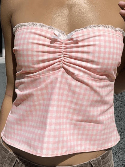 Haut bandeau à carreaux doux avec bordure en dentelle