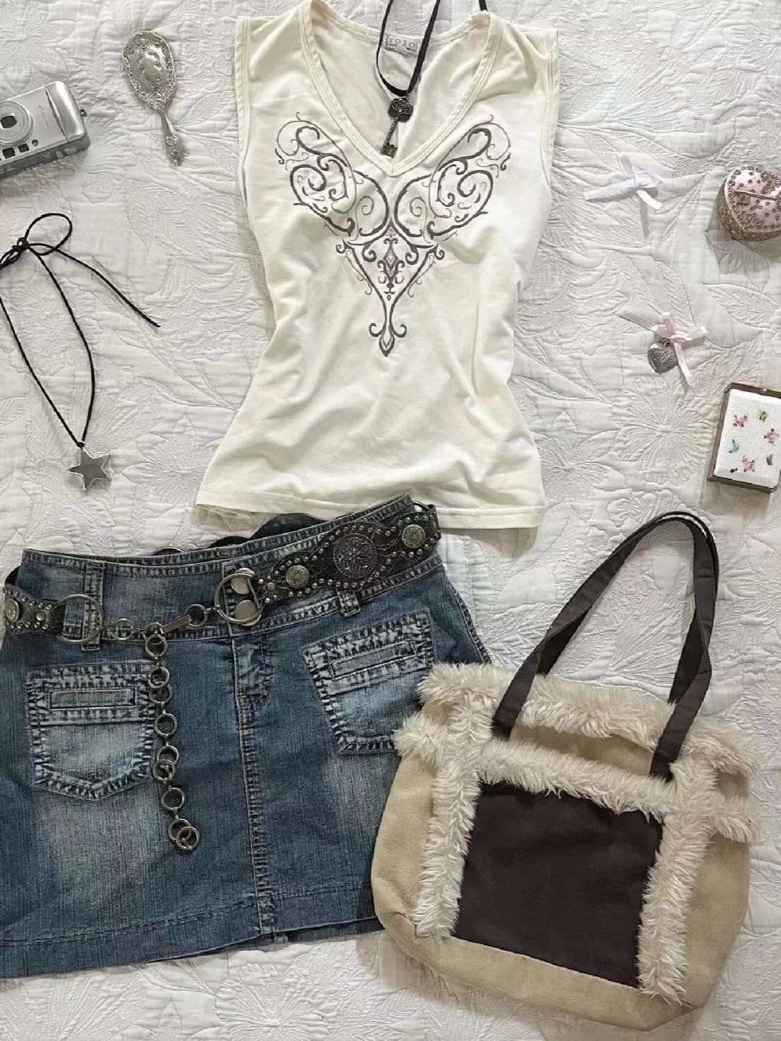 White Grunge Print V Neck Tank Top