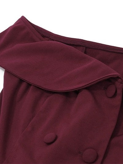 Ensemble haut boutonné à épaules dénudées et mini-jupe bordeaux vintage