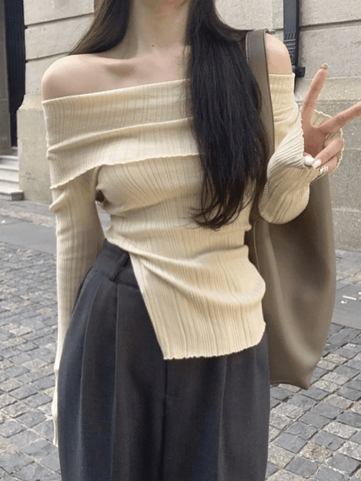 Off-shoulder geribbelde gebreide top met split