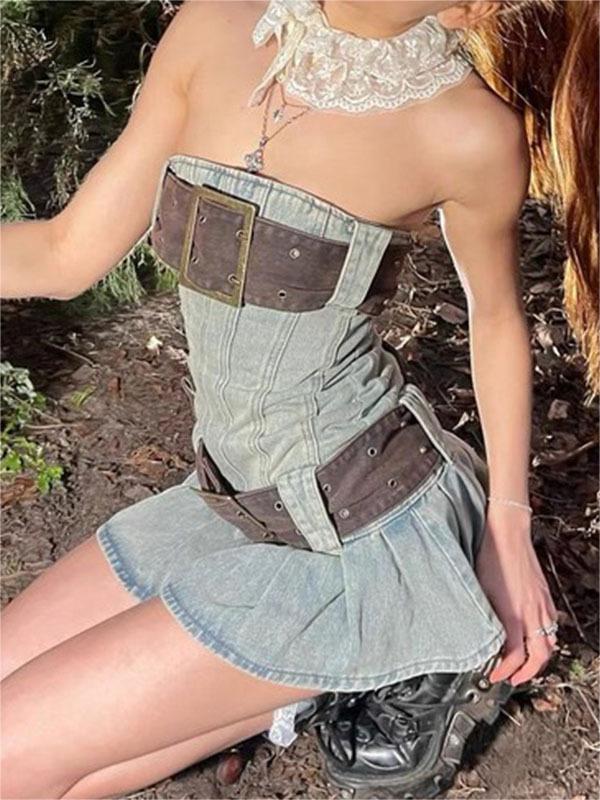 Mini robe en jean sans bretelles avec ceinture